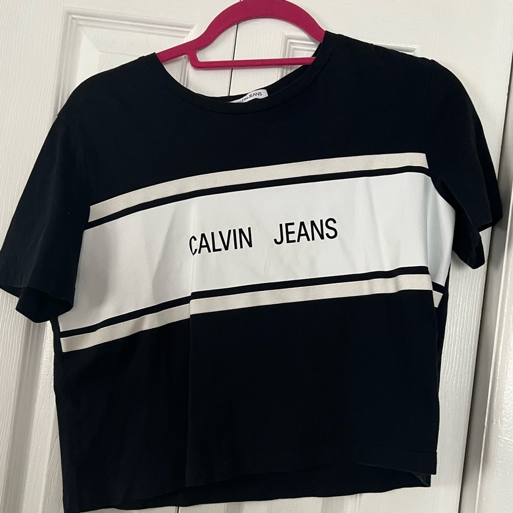 black calvin klein crop tee